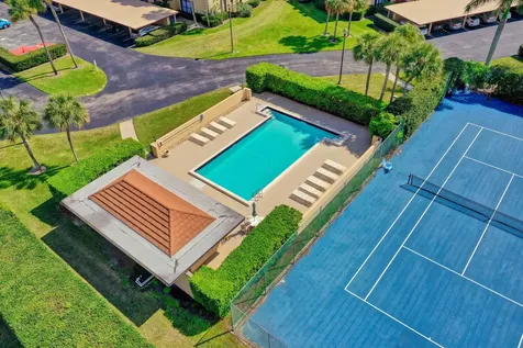 5390 Woodland Lakes Drive Palm Beach Gardens FL 33418