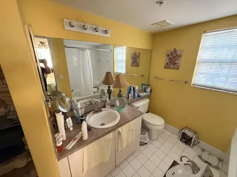 520 Sw 111th Avenue Pembroke Pines FL 33025