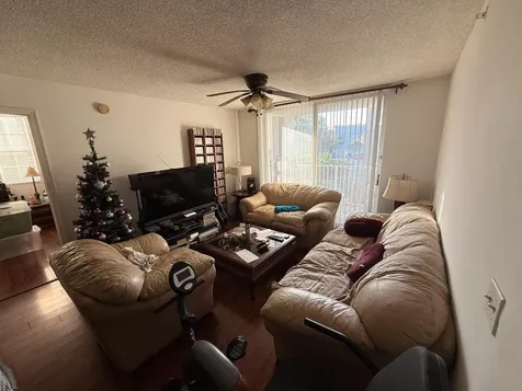520 Sw 111th Avenue Pembroke Pines FL 33025