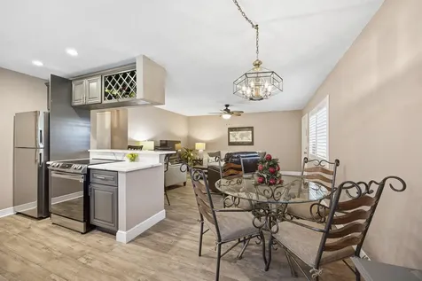 2929 Se Ocean Boulevard Stuart FL 34996