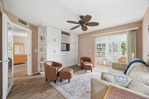 2929 Se Ocean Boulevard Stuart FL 34996