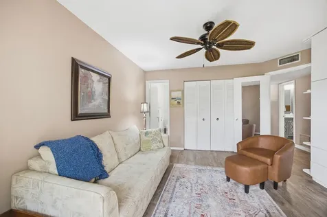 2929 Se Ocean Boulevard Stuart FL 34996