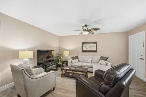 2929 Se Ocean Boulevard Stuart FL 34996