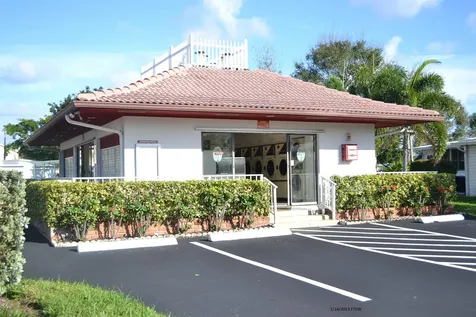 8281 South Street Boca Raton FL 33433