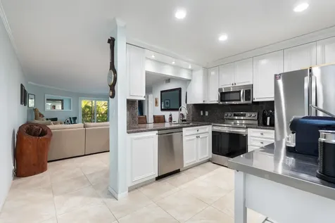 961 S Ocean Drive Deerfield Beach FL 33441