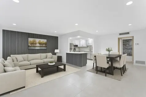 527 Brittany K Delray Beach FL 33446