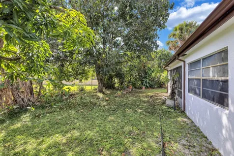 6137 Rainbow Circle Greenacres FL 33463