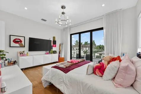 785 NE 70th Street Boca Raton FL 33487