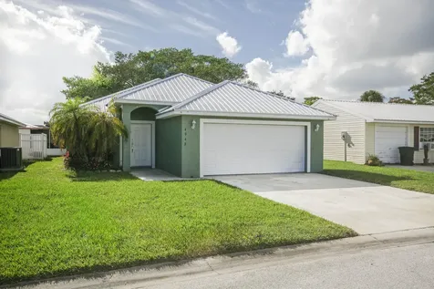 4948 Se 42nd Street Okeechobee FL 34974