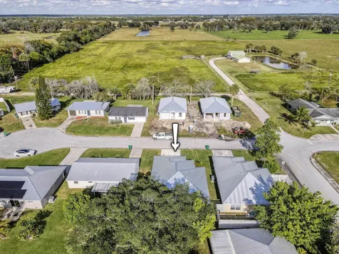 4948 Se 42nd Street Okeechobee FL 34974