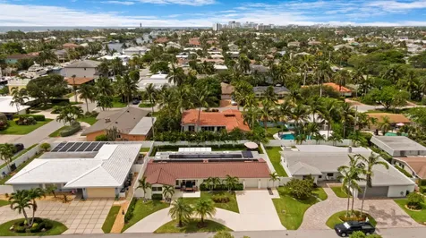 2862 Ne 35th Court Lighthouse Point FL 33064