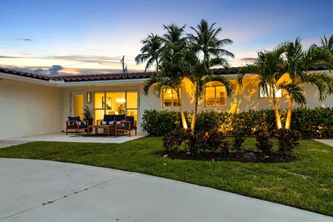 2862 Ne 35th Court Lighthouse Point FL 33064