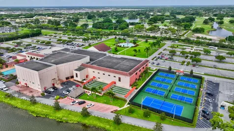3080 Yarmouth D Boca Raton FL 33434
