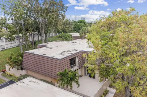 7520 75th Way West Palm Beach FL 33407