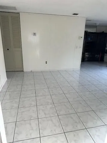 5823 S 37th Court Greenacres FL 33463