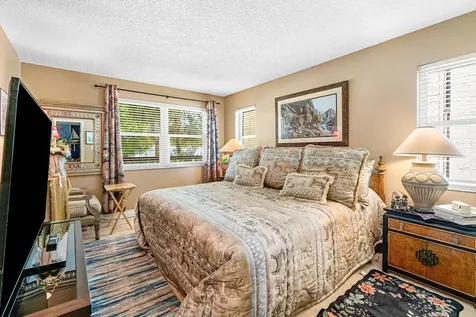 374 Golfview Road North Palm Beach FL 33408