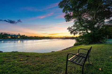 374 Golfview Road North Palm Beach FL 33408