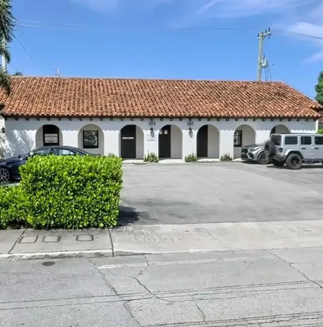 386-396 Malverne Boulevard West Palm Beach FL 33405