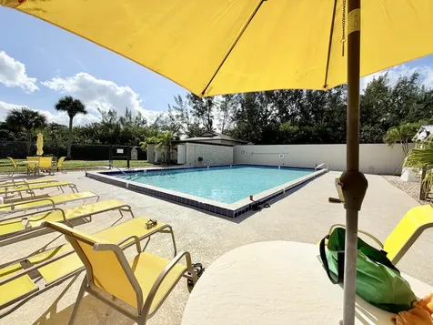 4235 N Highway A1a Hutchinson Island FL 34949
