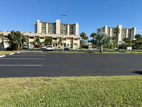 4235 N Highway A1a Hutchinson Island FL 34949