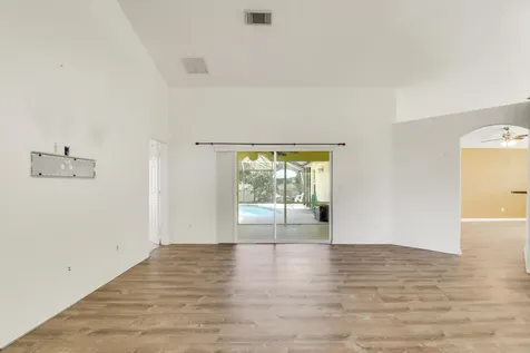 641 Sw Lindsay Street Port Saint Lucie FL 34953