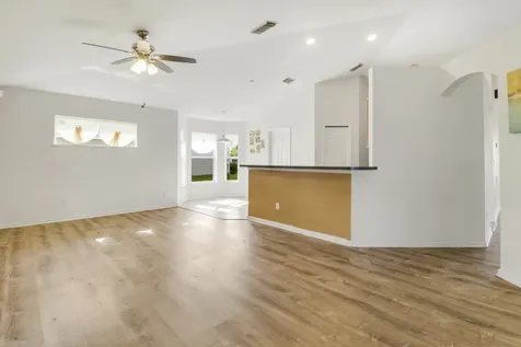 641 Sw Lindsay Street Port Saint Lucie FL 34953