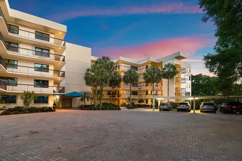 374 Golfview Road North Palm Beach FL 33408