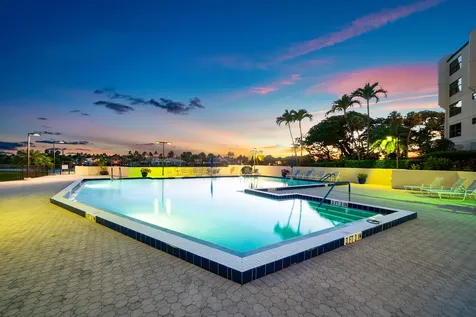 374 Golfview Road North Palm Beach FL 33408