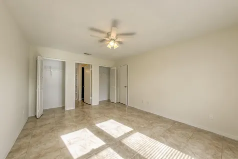 554 Nw Twylite Terrace Port Saint Lucie FL 34983