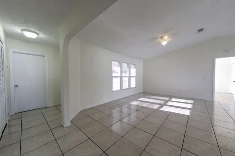554 Nw Twylite Terrace Port Saint Lucie FL 34983