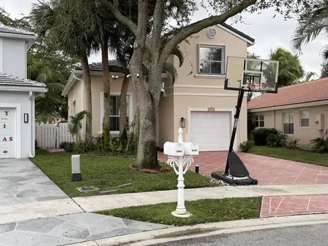 5655 La Quinta Court Lake Worth FL 33463