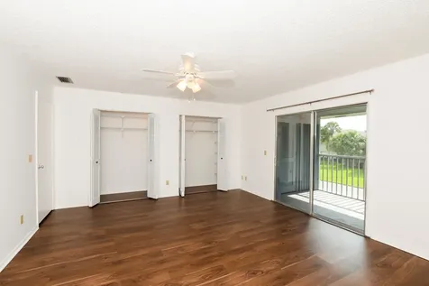 8 Lake Vista Trail Port Saint Lucie FL 34952