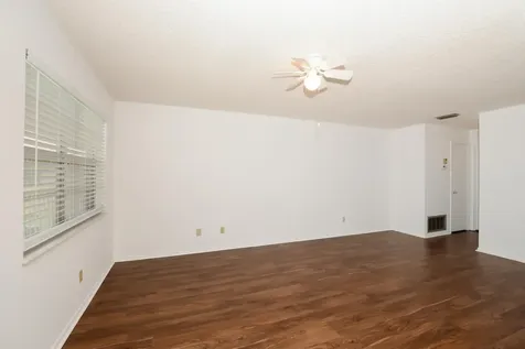 8 Lake Vista Trail Port Saint Lucie FL 34952