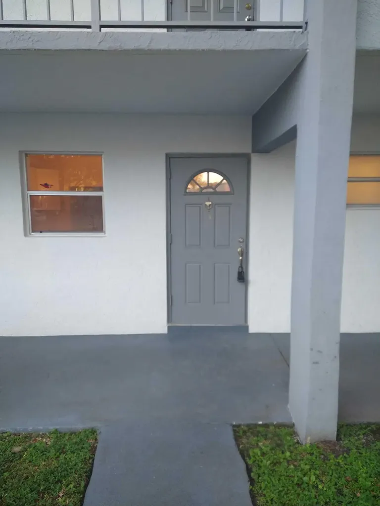 8321 Sands Point Boulevard Tamarac FL 33321