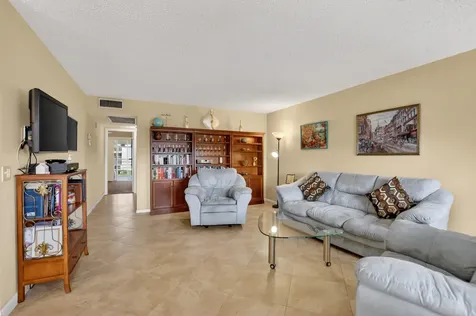 3009 Yarmouth A Boca Raton FL 33434
