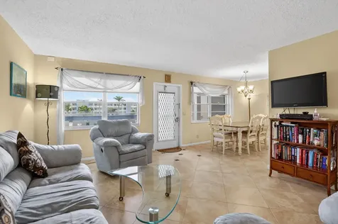3009 Yarmouth A Boca Raton FL 33434