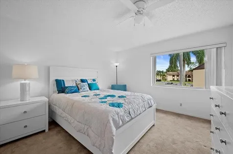 436 Pine Glen Lane Greenacres FL 33463