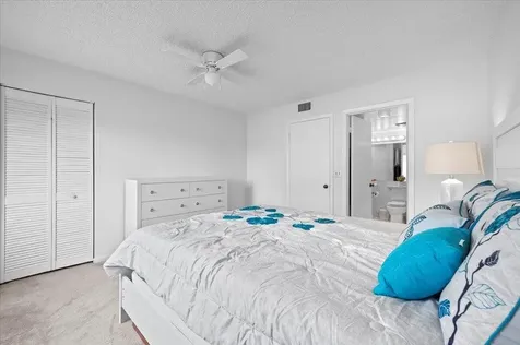 436 Pine Glen Lane Greenacres FL 33463