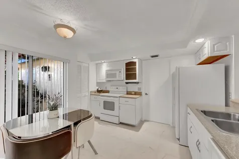 7844 La Mirada Drive Boca Raton FL 33433
