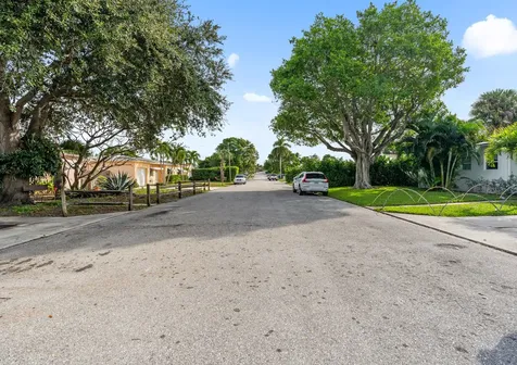 1757 12th Court Lake Worth Beach FL 33460