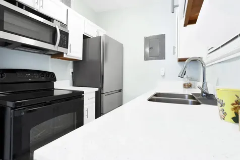 5241 Ne 16th Terrace Pompano Beach FL 33064