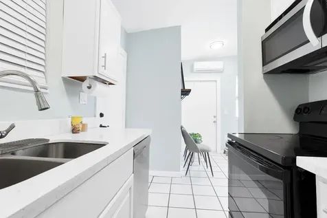 5241 Ne 16th Terrace Pompano Beach FL 33064