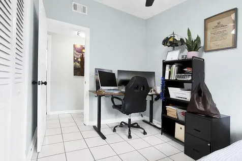 5241 Ne 16th Terrace Pompano Beach FL 33064