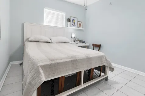5241 Ne 16th Terrace Pompano Beach FL 33064