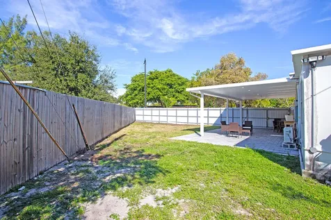 5241 Ne 16th Terrace Pompano Beach FL 33064