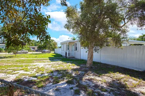 5241 Ne 16th Terrace Pompano Beach FL 33064