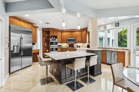 2450 Nw 41st Street Boca Raton FL 33431