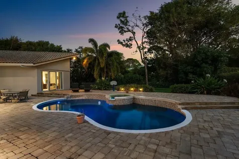 2450 Nw 41st Street Boca Raton FL 33431
