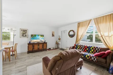 374 Tuscany Delray Beach FL 33446