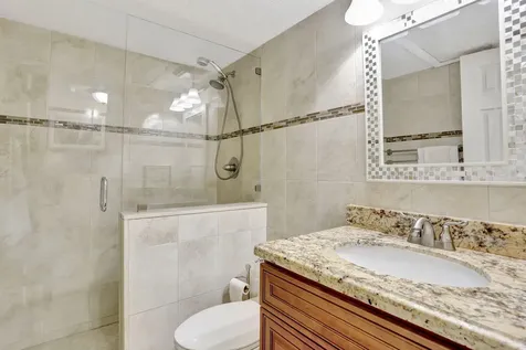 806 Se 7th Street Deerfield Beach FL 33441